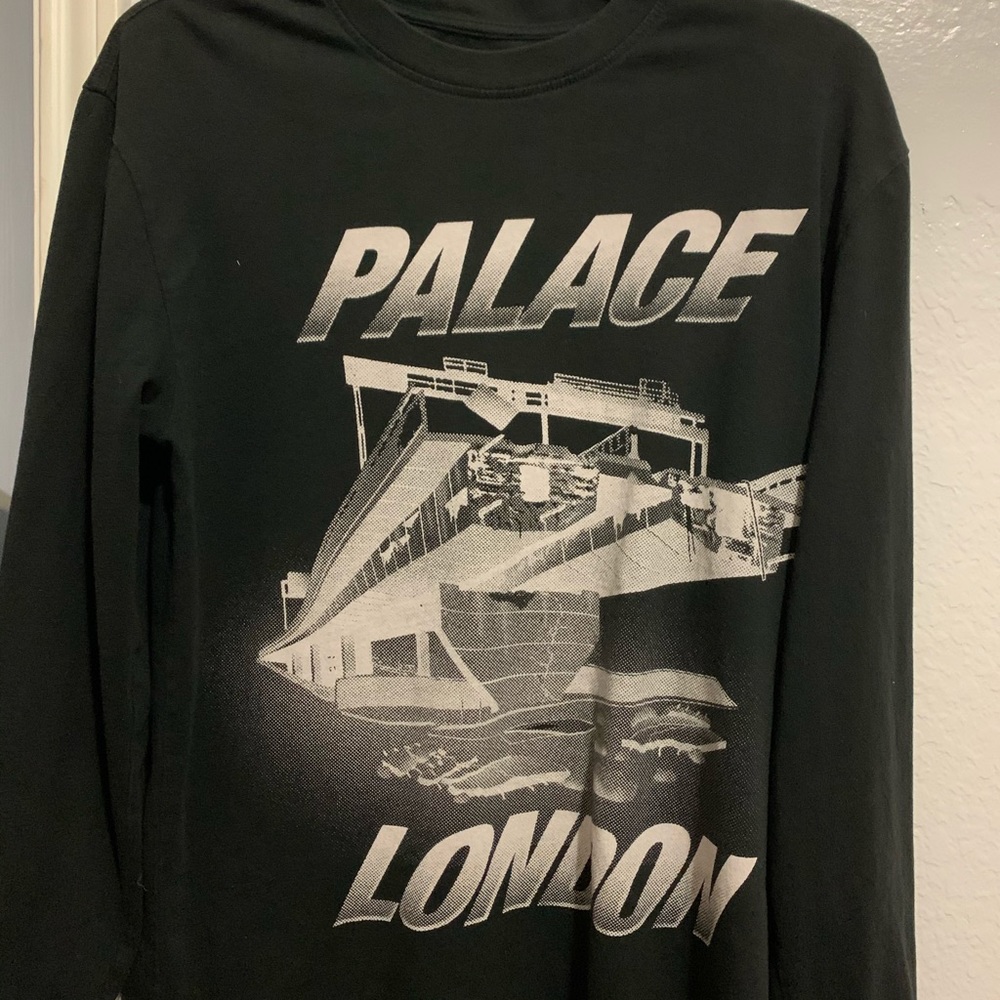 palace longsleeve